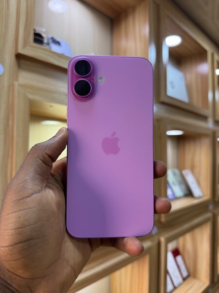 16 Plus 256Go Quasiment Neuf