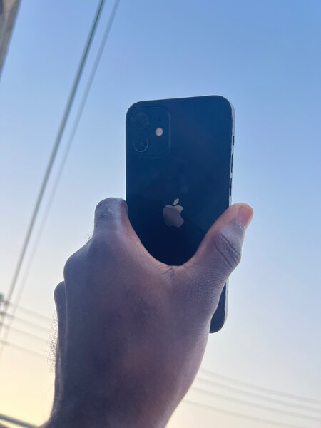 iPhone 12 64GB