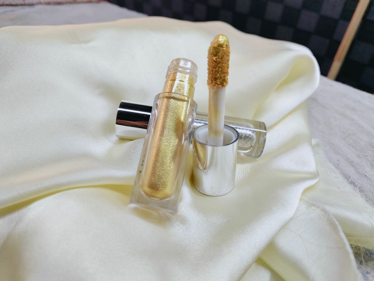 Miss Rose Highlighter Gold