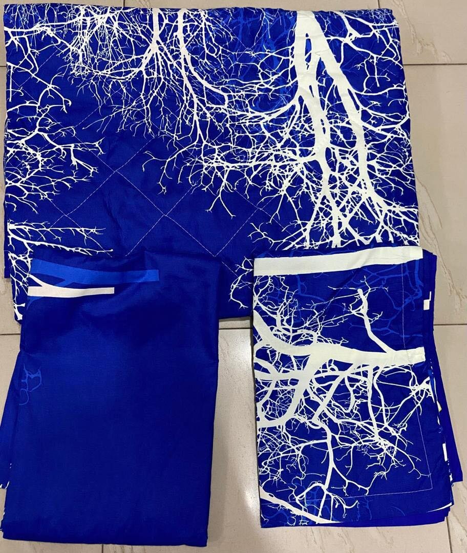 Bedding Set (1 Bedsheets, 4 Pillowcases and 1 Comforter)