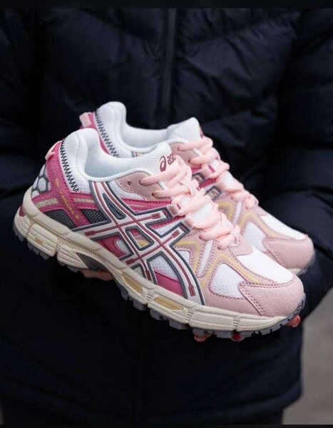 Baskets de course roses pour femmes