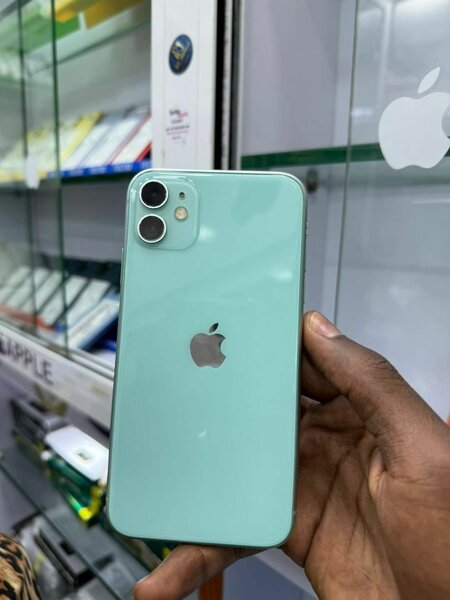 iPhone 11 64giga sans face ID
