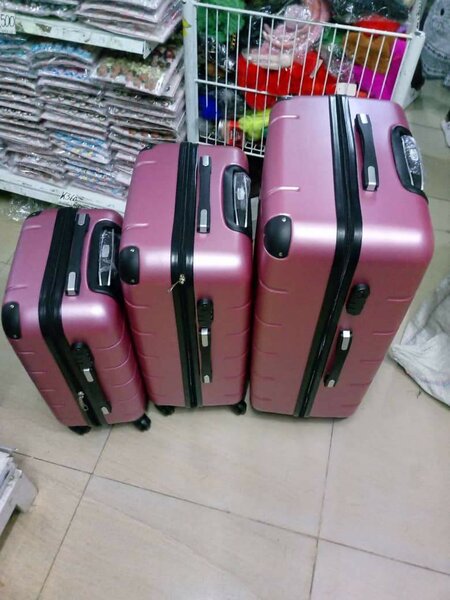 Suitcases (set of 3)