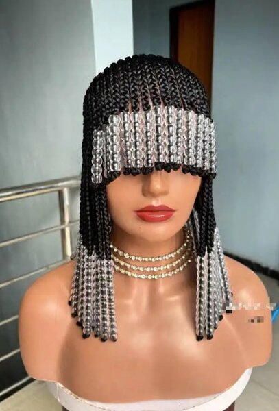Perruque Tressée avec Perles
