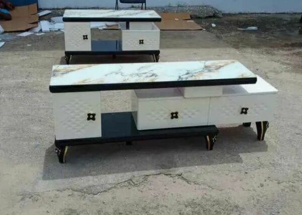 Table basse en marbre moderne