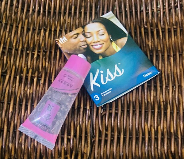 3 lubrifiants + 1 préservatifs