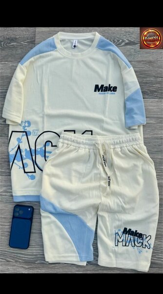 Ensemble de sport décontracté