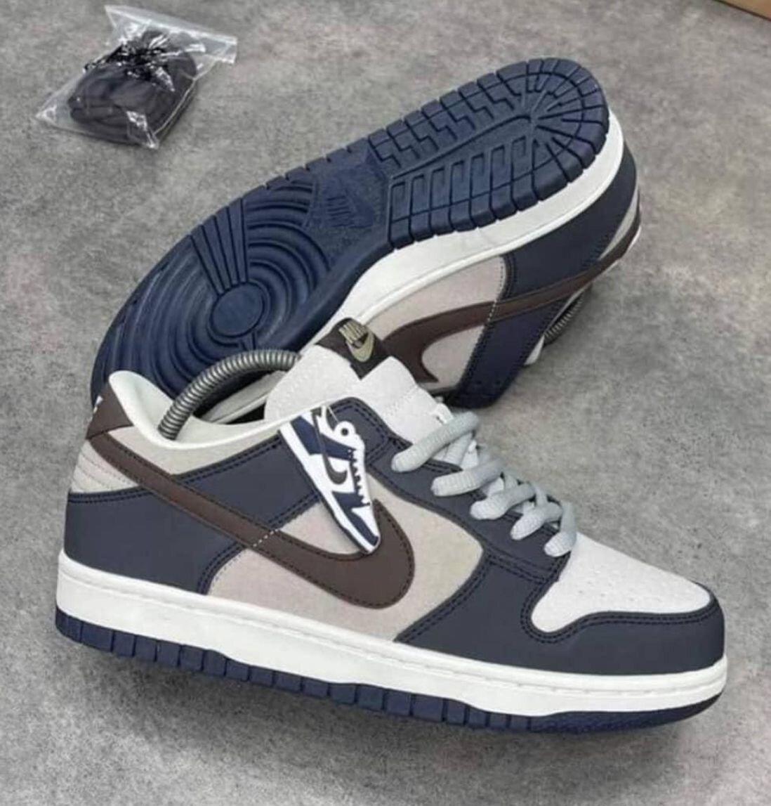 Baskets tendance en cuir noir et blanc