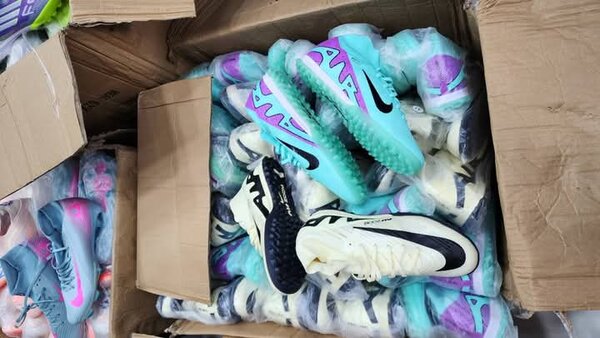 NIKE ASTROTURF BOOTS