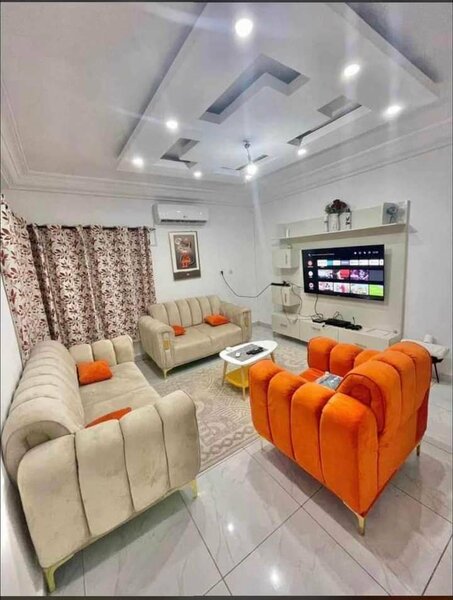 Fauteuil de 6 places de couleur beige orange