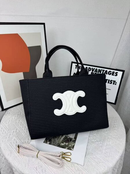 Sac en paille élégant coloré