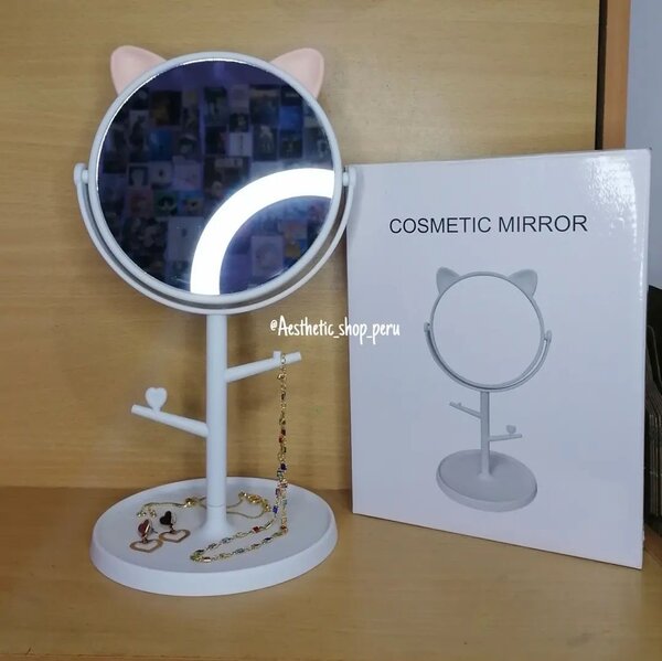 Miroir de maquillage chat