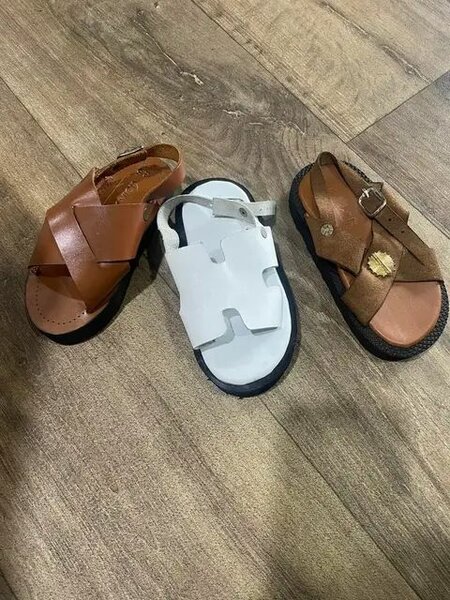 Chic sandale pour enfant très bonne qualité