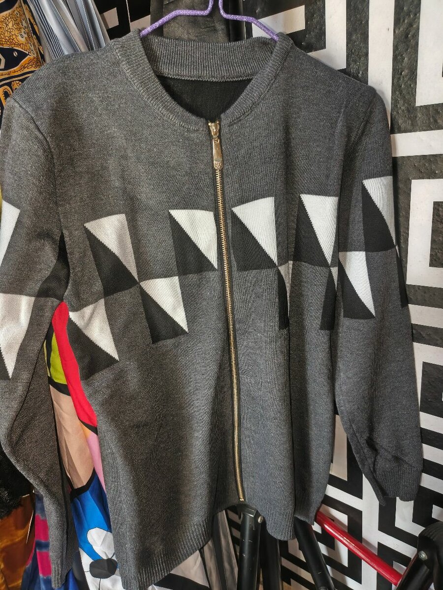 Cardigans zippés géométriques