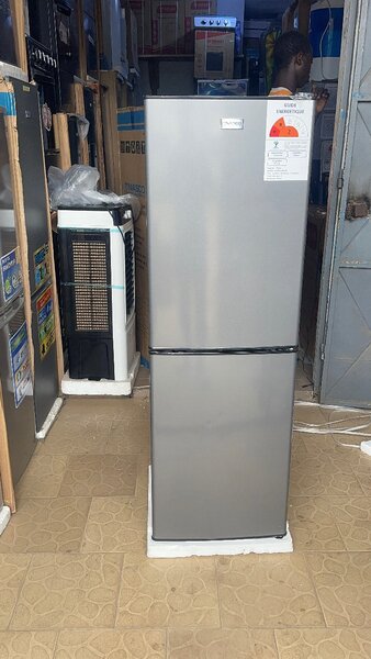 Réfrigérateur Combiné Moderne