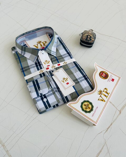 Checked long sleeves