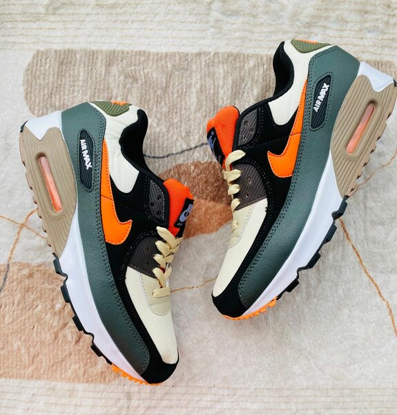 Airmaxs
