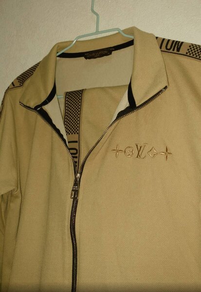 Двойка Louis Vuitton