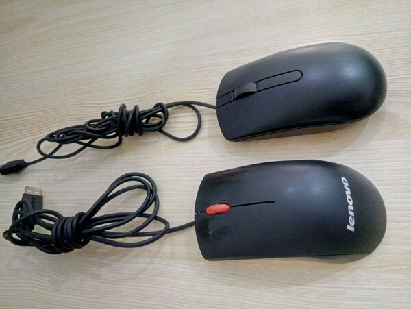 Souris USB Lenovo Ergonomique