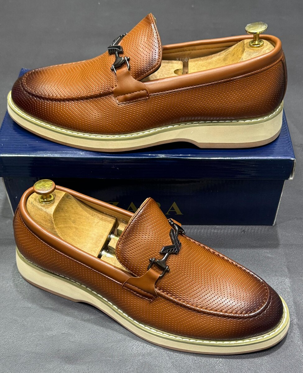 Chaussures habillées en cuir élégantes