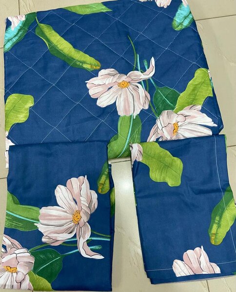 Bedding Set (1 Bedsheets, 4 Pillowcases and 1 Comforter)