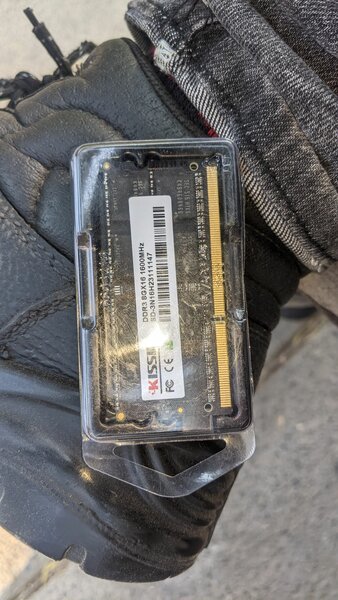 RAM ( 8 GB AND 4GB) DDR3 AND DDR4