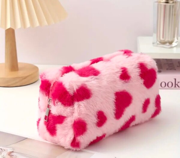 Trousse en fourrure imprimée