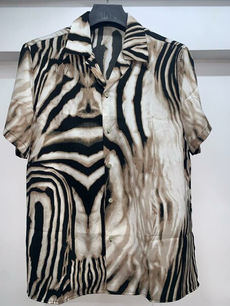 Chemise à motif zébré