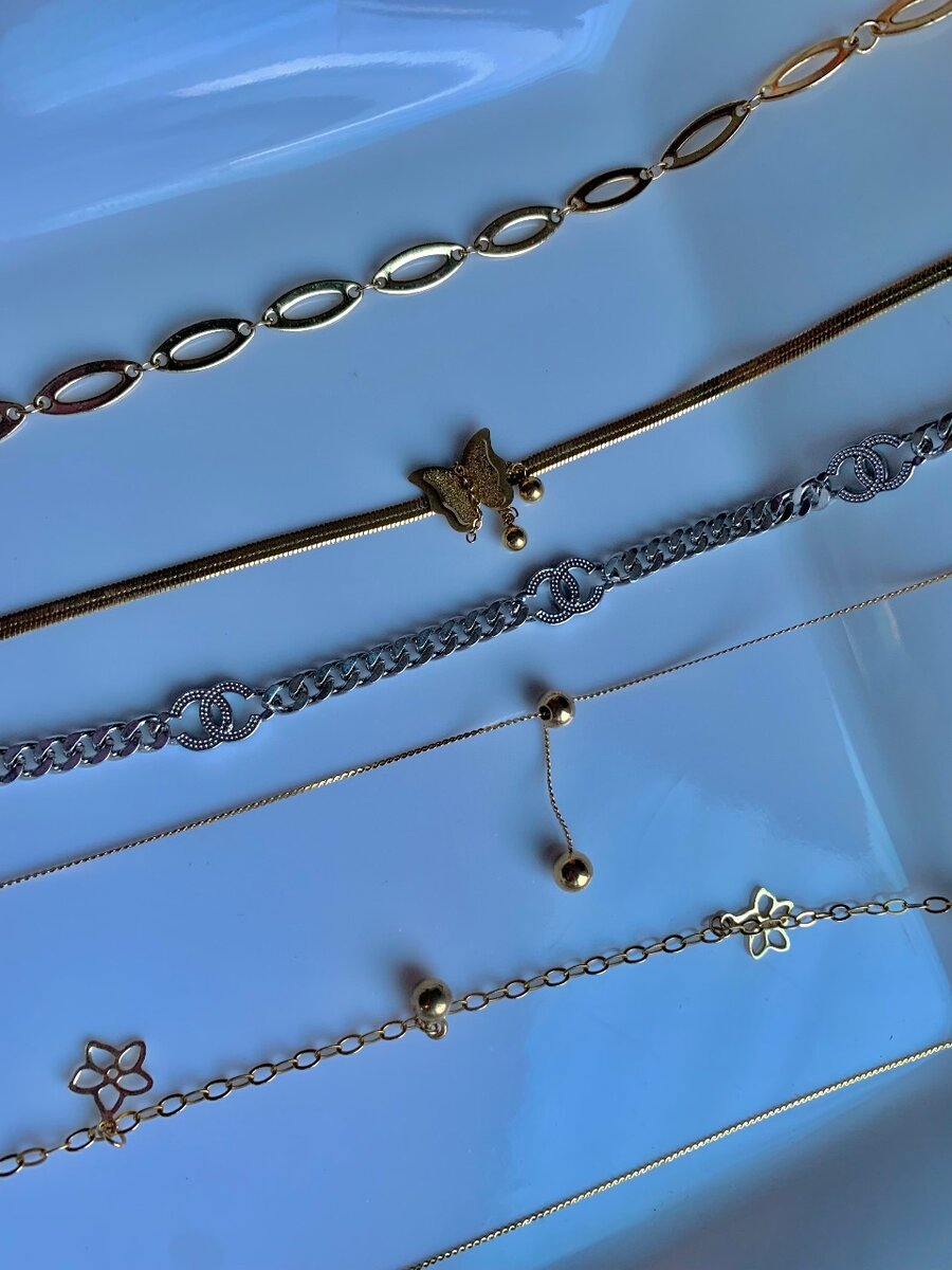 Ankle bracelets (Anklet)