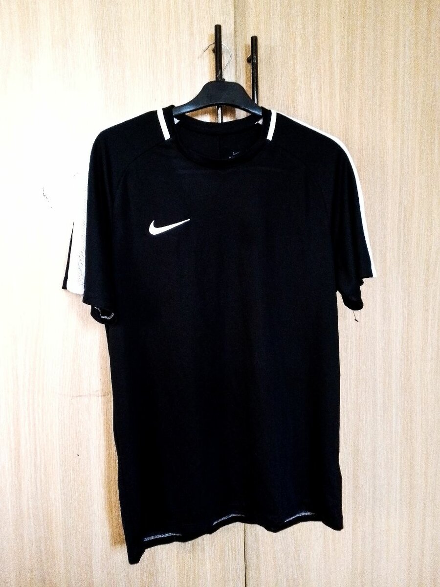 Nike T-shirt