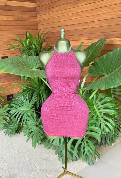 Robe moulante rose chic