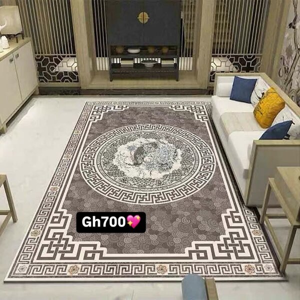 Luxurious and soft patterned carpet