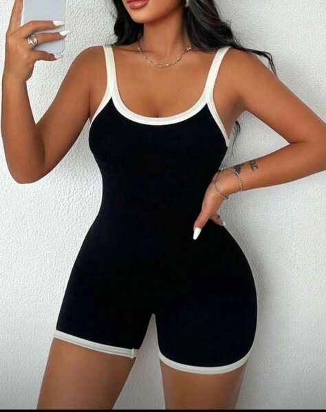 Combinaison sportive femme