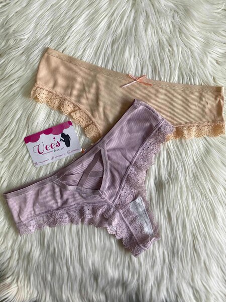 Strings et culottes pour femmes