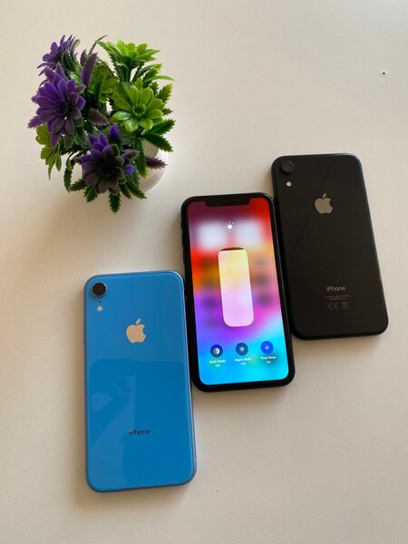 iPhone XR, 11