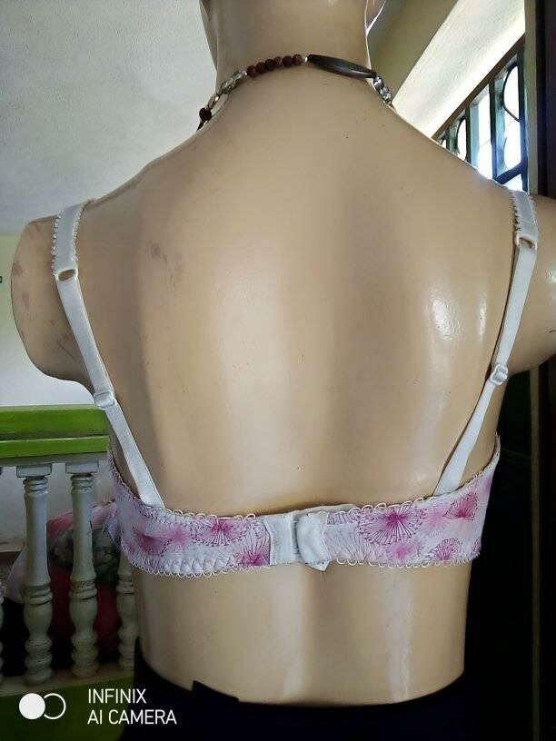 soutien-gorge en dentelle