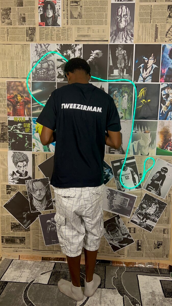 T-shirt noir graphique unisexe