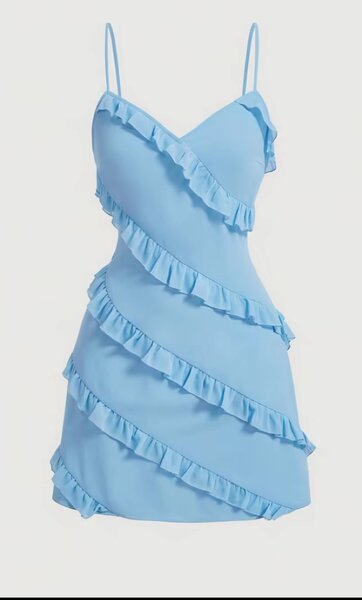 Robe bleue à volants élégante