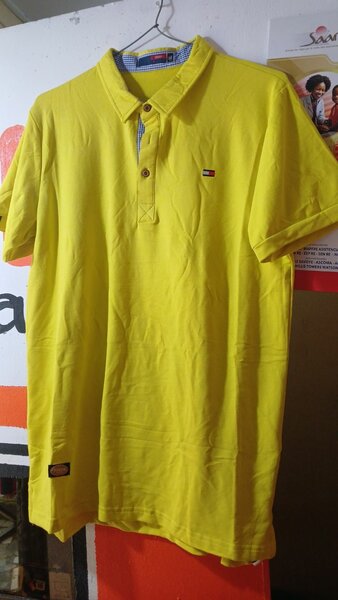 Polo jaune pour hommes tendance