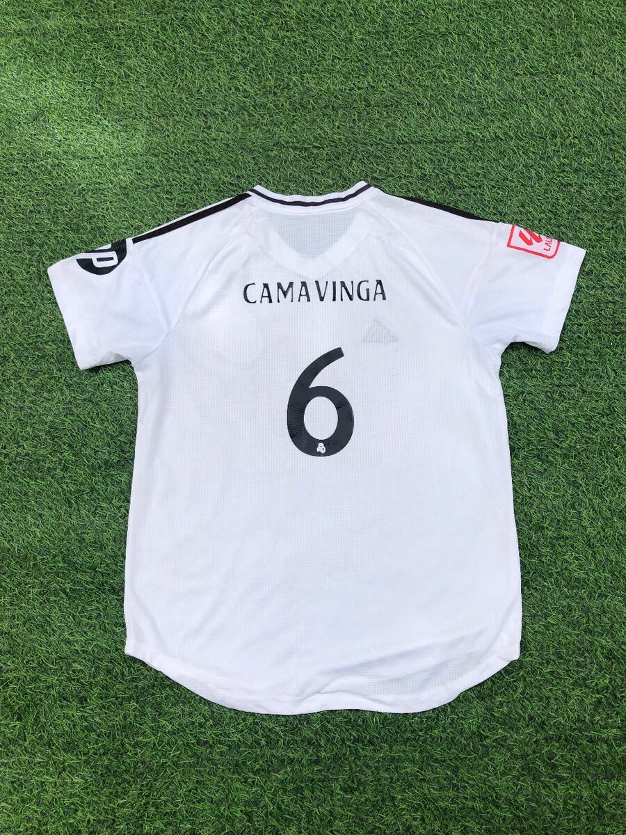 2024/25 Real Madrid Home Jersey ( CAMAVINGA )
