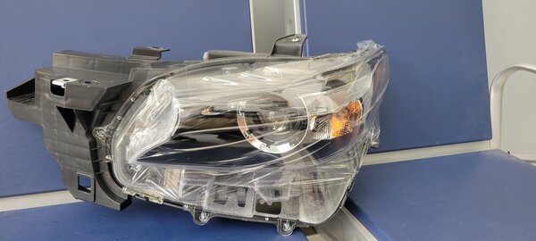 Phare AV Gauche CX 9