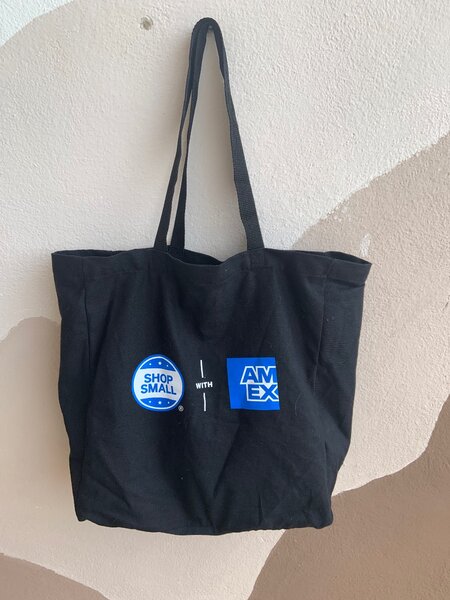 Tote bag