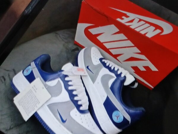 Baskets Nike Air Force 1 Bleu