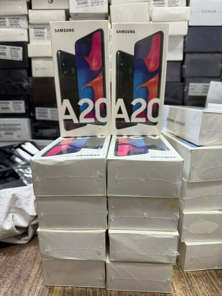 SAMSUNG A20
