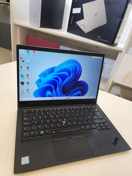 LENOVO THINKPAD X1 CARBON CORE I7