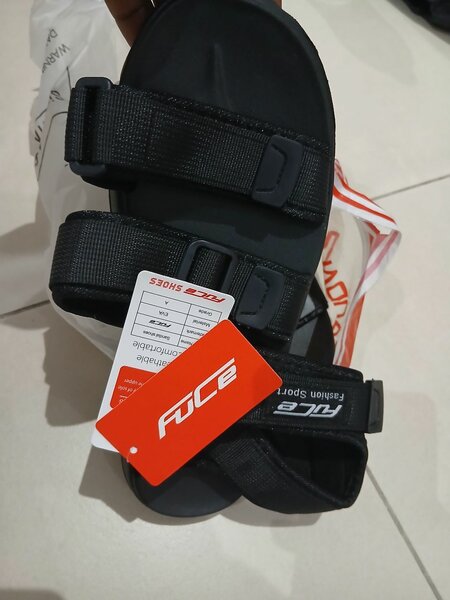 Sandales de sport ajustables