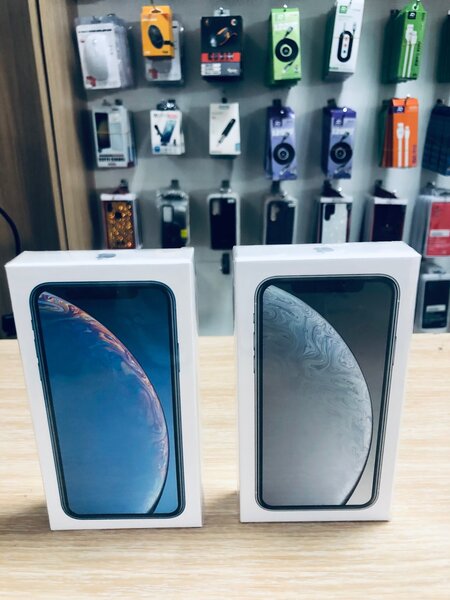 iPhone XR
