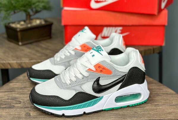 NIKE AIRMAX