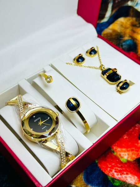 Montre de luxe Gucci