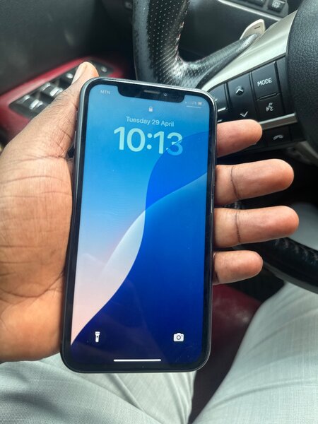 Iphone XR (64gig)